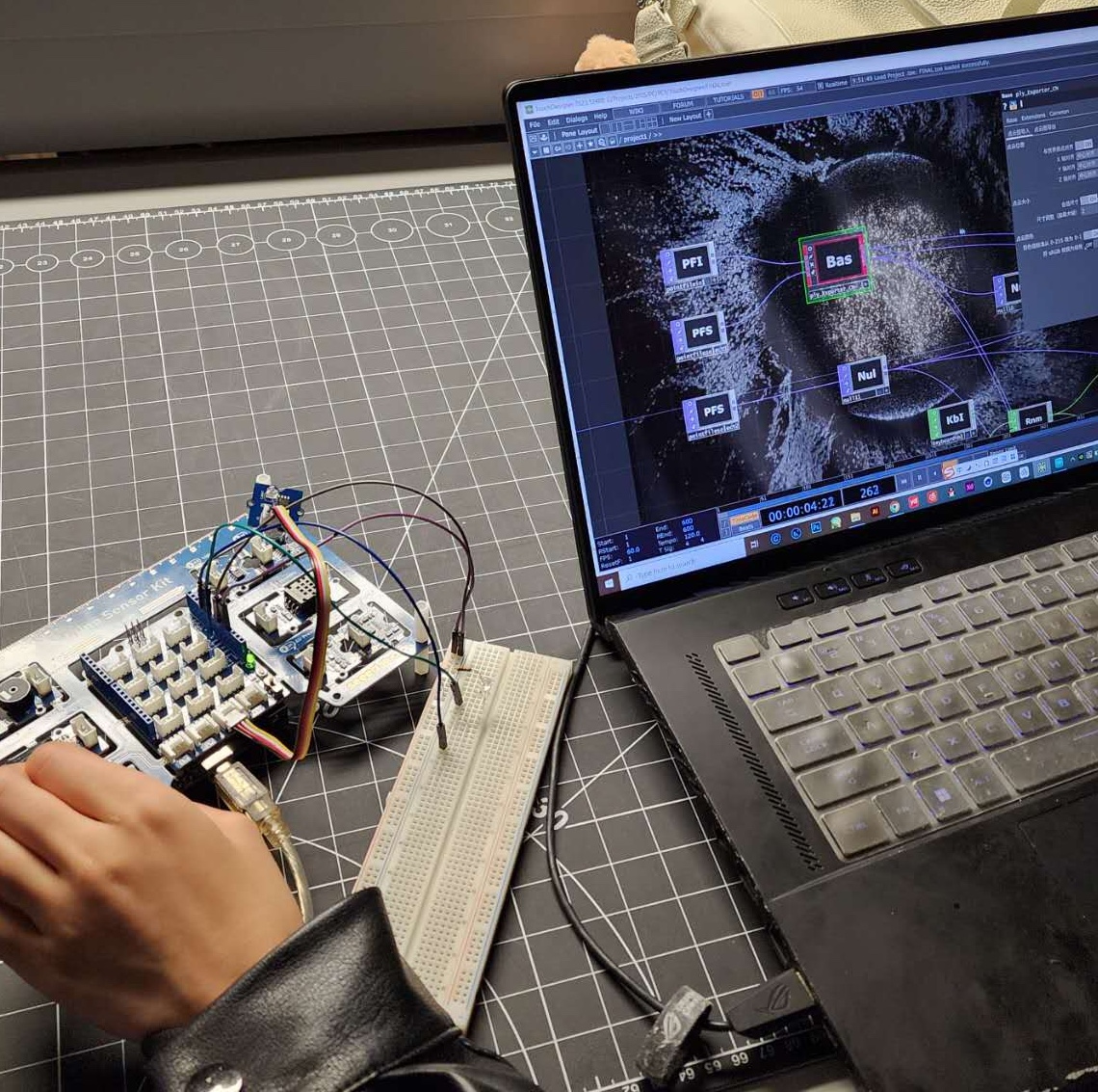 TouchDesigner couldn't take in sensor data directly from Arduino, slowing down the confirmation process.