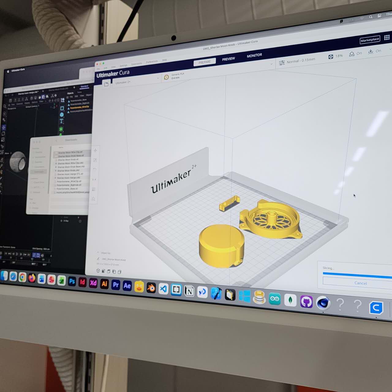 3D printing the potentiometer knob that fits thee 65mm hole on the moon model